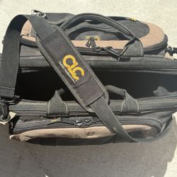 Tools Bag Heavy Duty Custom Leathercraft CLC in Excellent Condition 