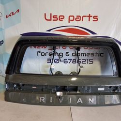 2022 RIVIAN R12 REAR TAIL LIGHT TRUNK LID LIGHTGATE 2024