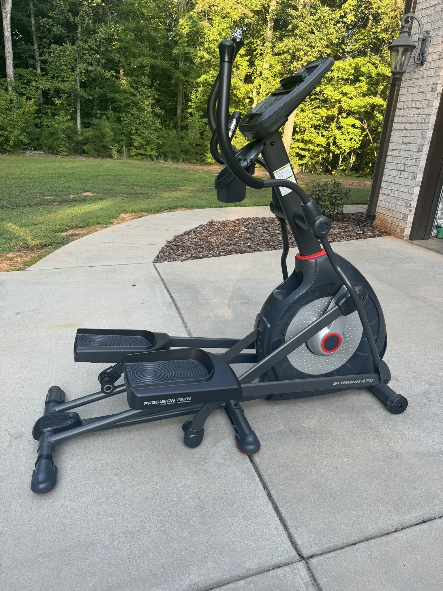 Schwinn 470 Elliptical Retail $1099 Plus