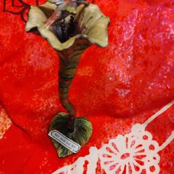 Ceramic LJ hi hummingbird stem decor