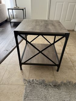 Stylish Industrial End Table – Like New!