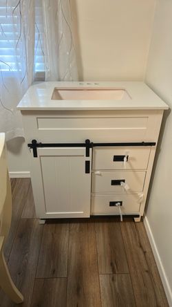 Style Selections Bathroom Vanity New w/minor crack