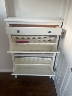 A corner to place shoes W36"xH50"xD12"