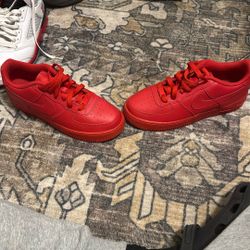 Red Air Force 1 Size 6