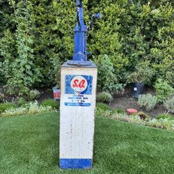 Vintage S.O. Penn Motor Oil Lube Barrel Drum and Pump