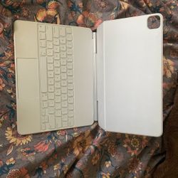 iPad Pro Keyboard 