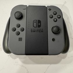 Nintendo Joy-Cons And Charging Grip