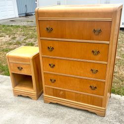 Vintage dresser and nightstand bedroom set