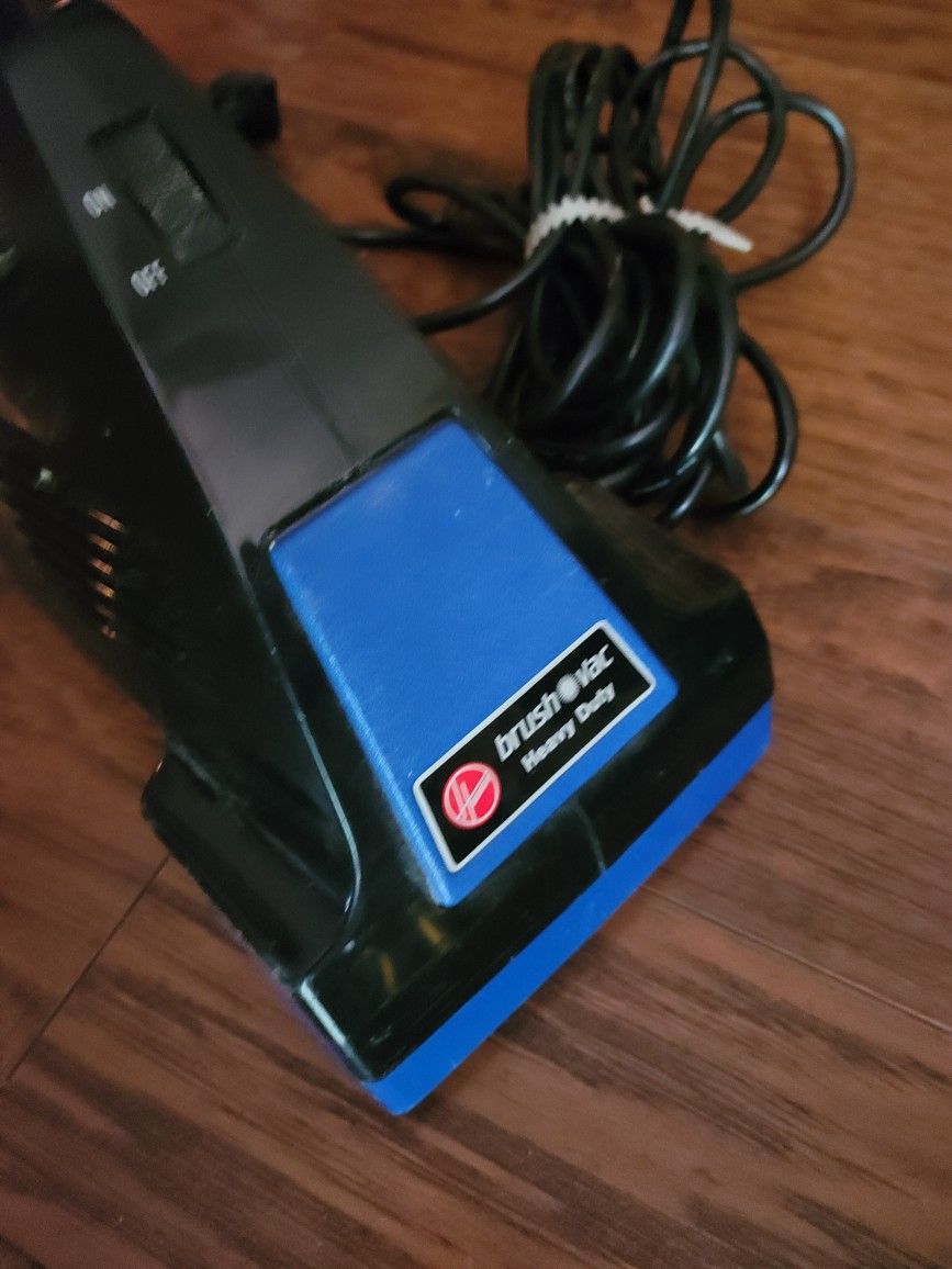 Hoover Handheld Heavy Duty Vaccum Sweeper With Rotating Brushes