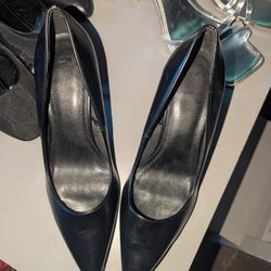 NEW H & M LEATHER PUMPS 