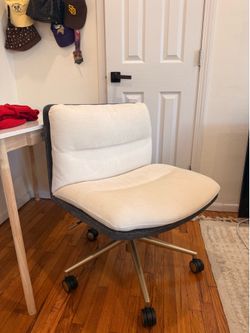 Desk chair
