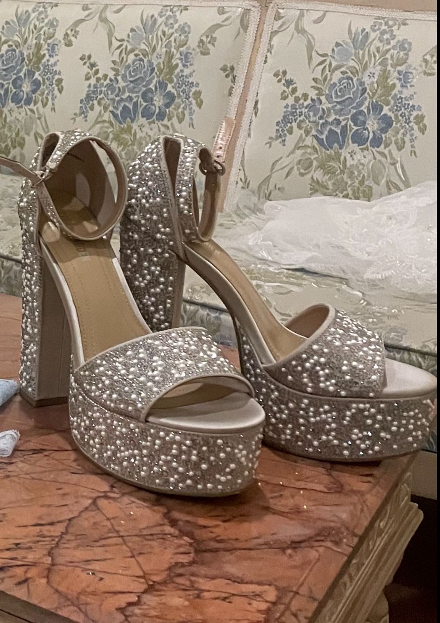 6 1/2 Steve Madden From Dillards