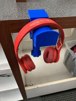 Headphones holder