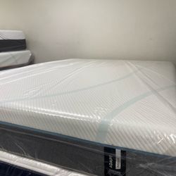 Tempurpedic Adapt Medium Mattresses