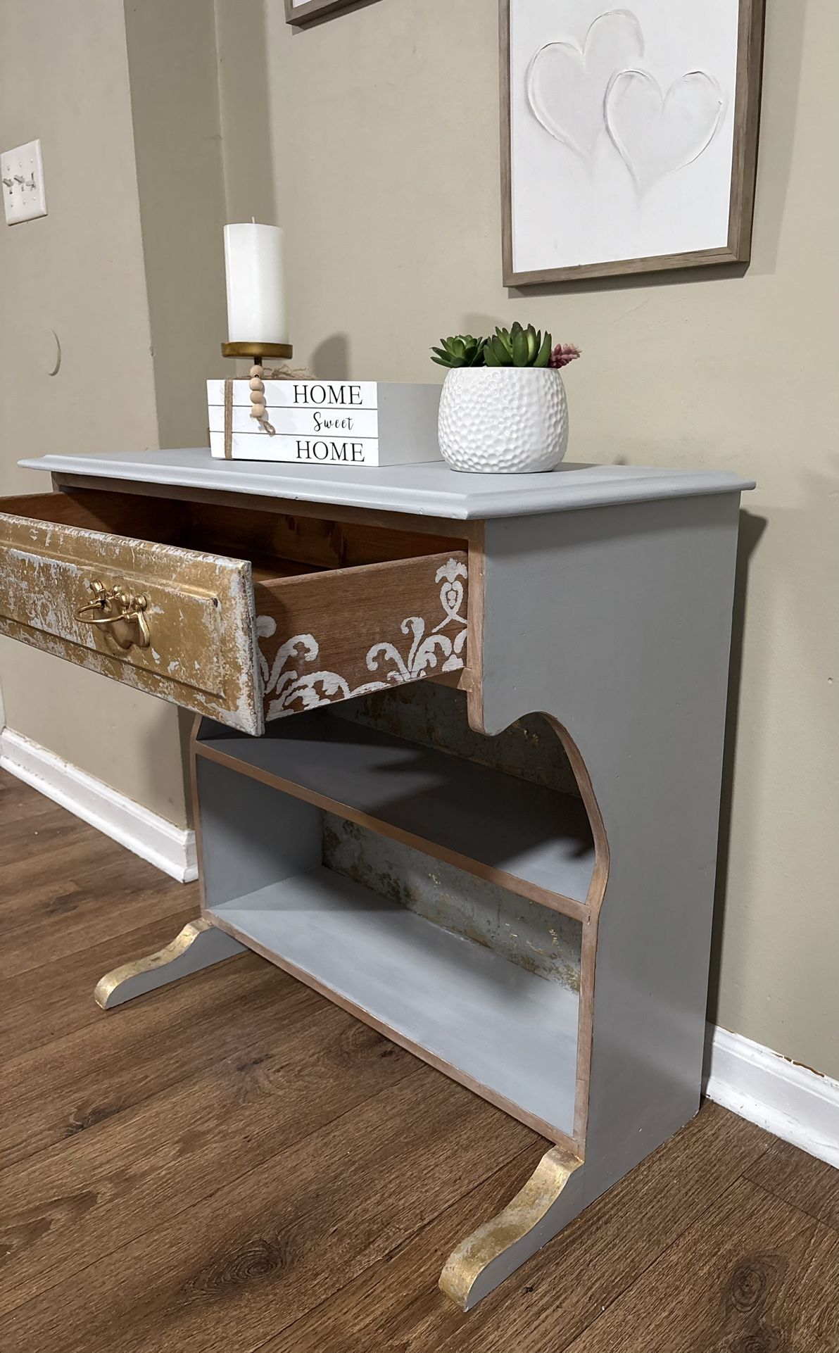 ✨ Hand-restored vintage-style accent table ✨