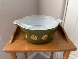 Rare 1961 Pyrex "Zodiac" Cinderella Bowl With Matching Lid 2.5 Quart