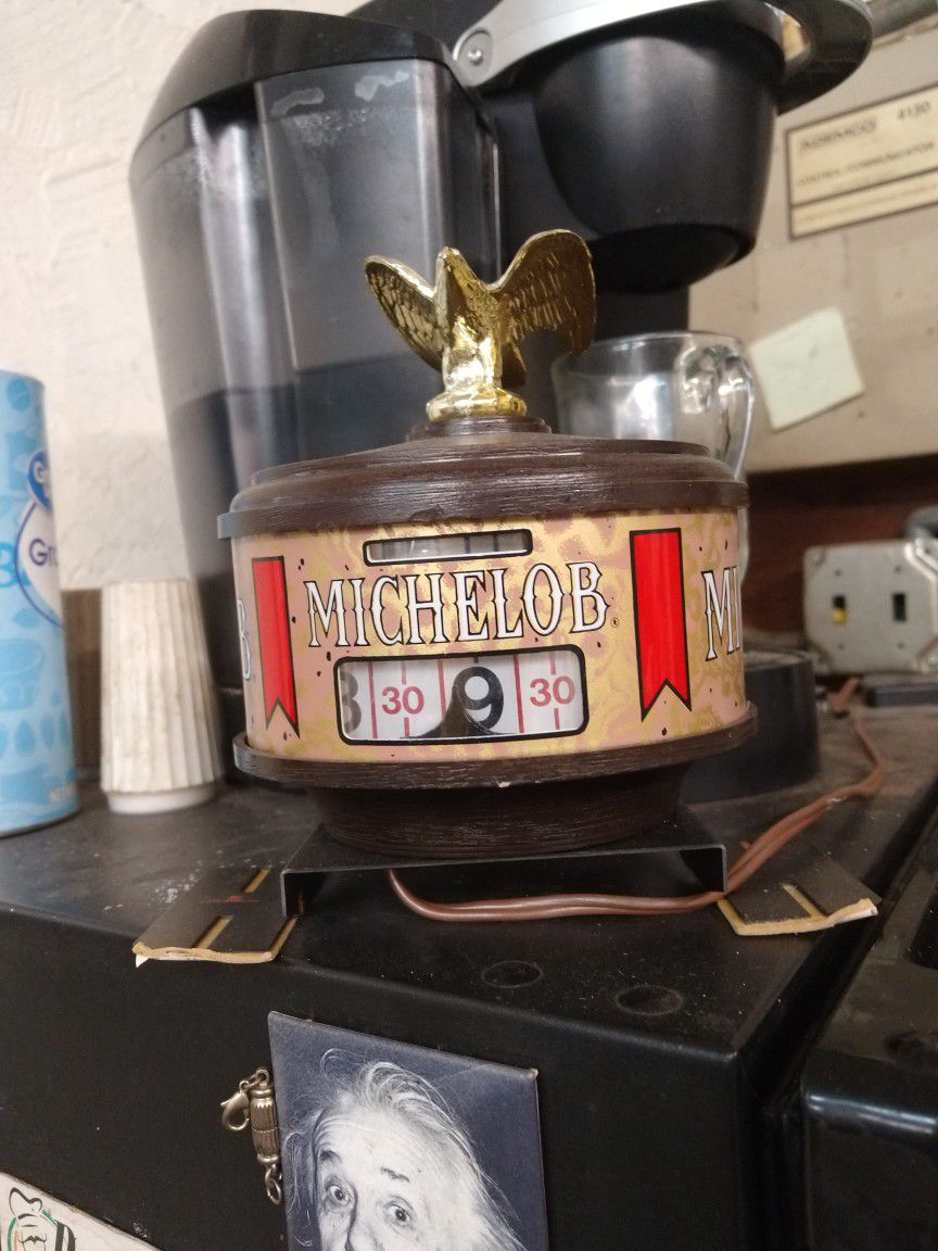 Cash Register Clock From The Seventies 