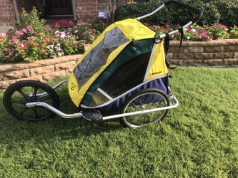 Trek bike trailer with attachments for Sale in Bartonville TX