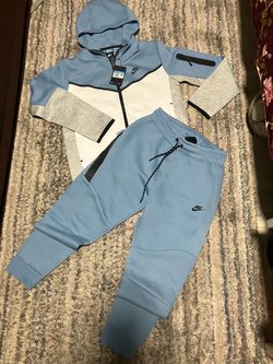Nike tech set