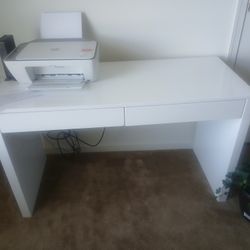 Computer Table