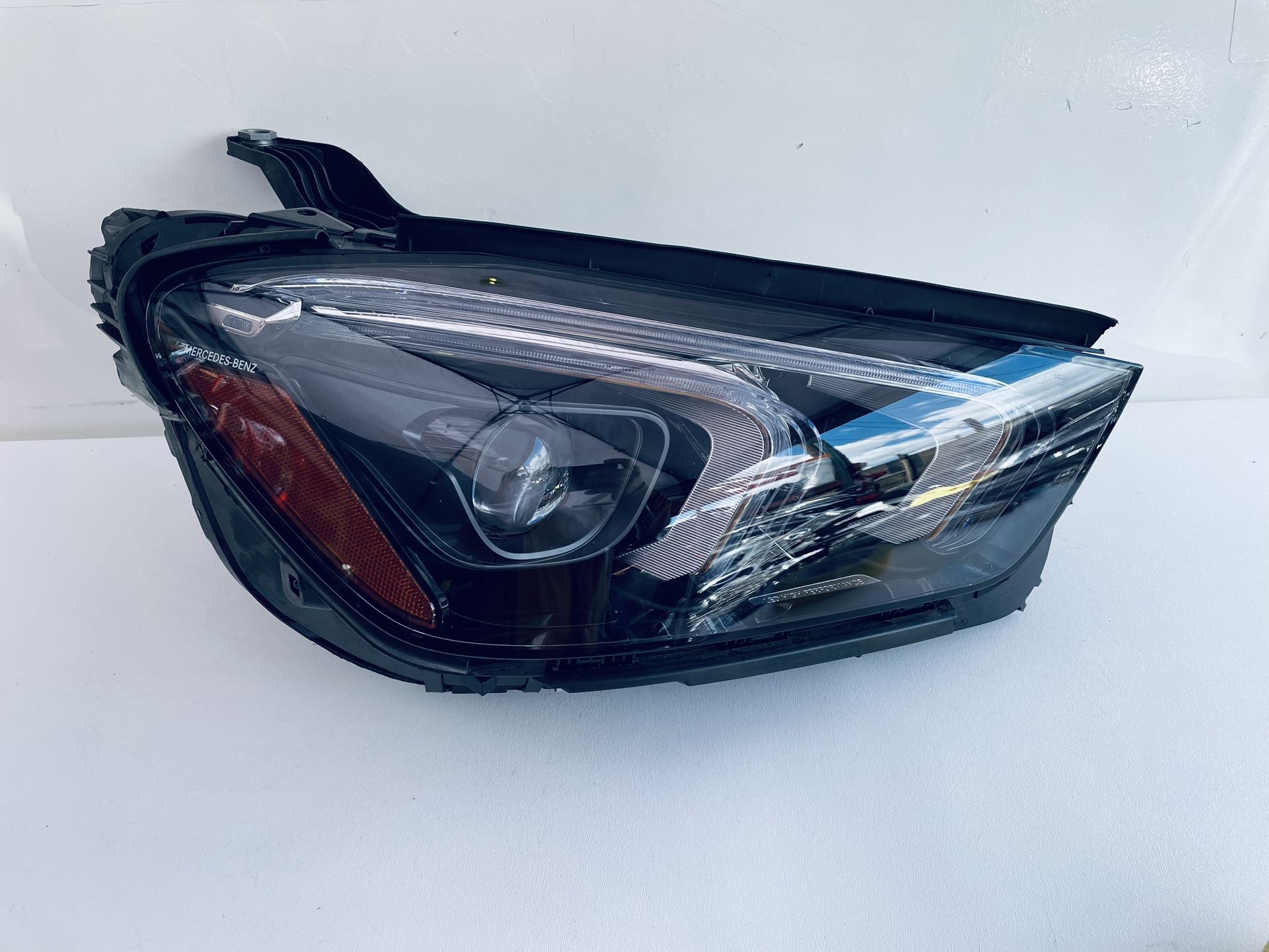 2020-2022 MERCEDES BENZ GLE350 GLE450 RIGHT HEADLIGHT LED HIGH PERFORMANCE OEM