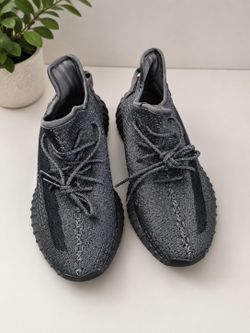 Adidas Yeezy Boost V2