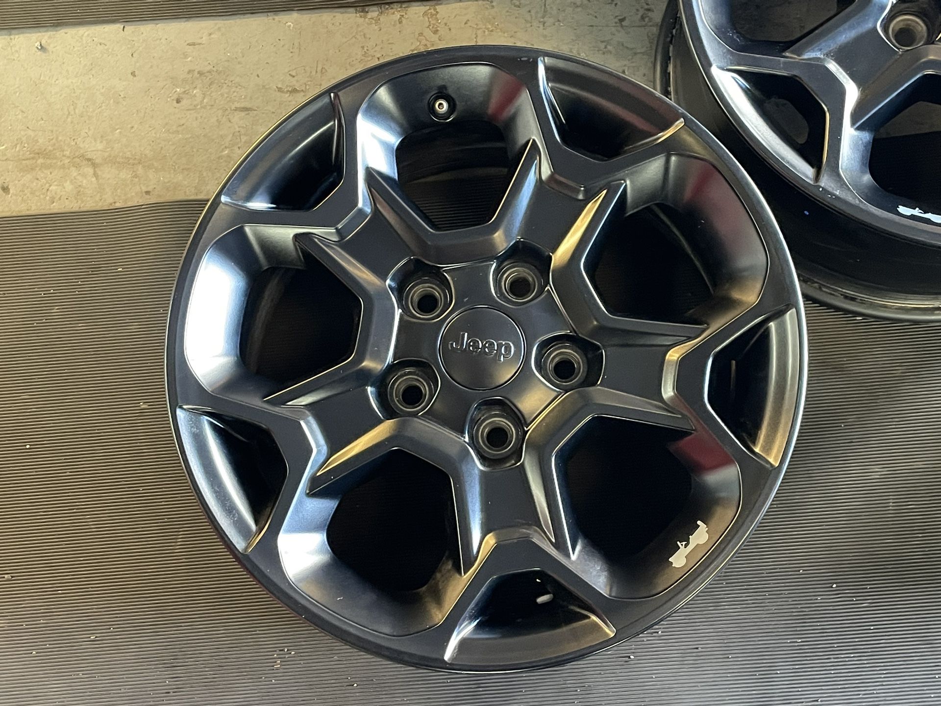 17” 2023 JEEP WRANGLER OEM WHEELS***SET OF 5