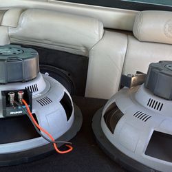 2 15s memphis mseries with a memphis epicenter