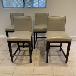 Four Beautiful Room & Board Counter & Bar Stool with Ivory/Cream Leather Cushion🌷$100 Each