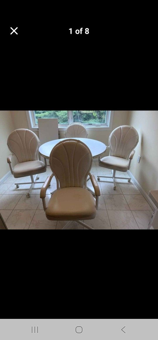 DINING SET
