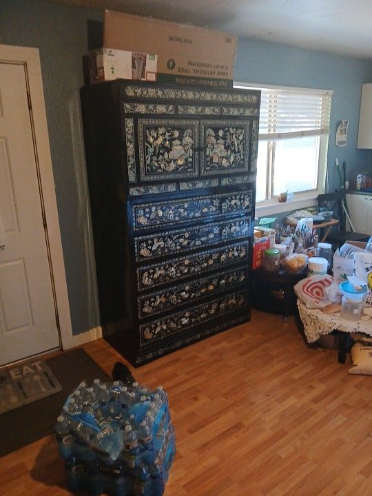 Korean Cabinet Black Pearl