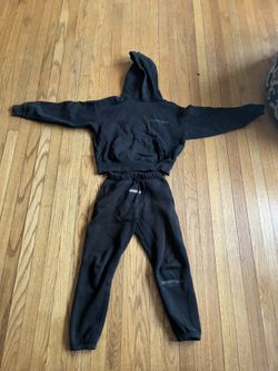 Essentials Jogging Suit, Boys M