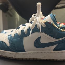 Nike Jordan 1 Low Barcelona - 5.5Y / 7 women