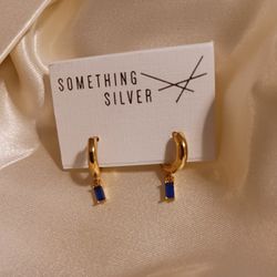 14k Gold Sapphire Earrings 