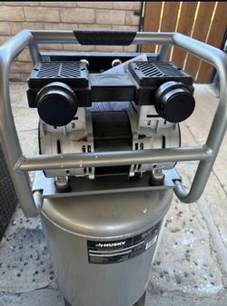Husky Air Compressor. Excellent condition!