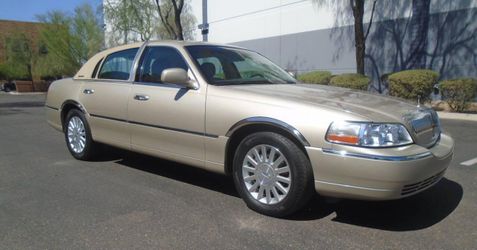 2008 Lincoln Town Car