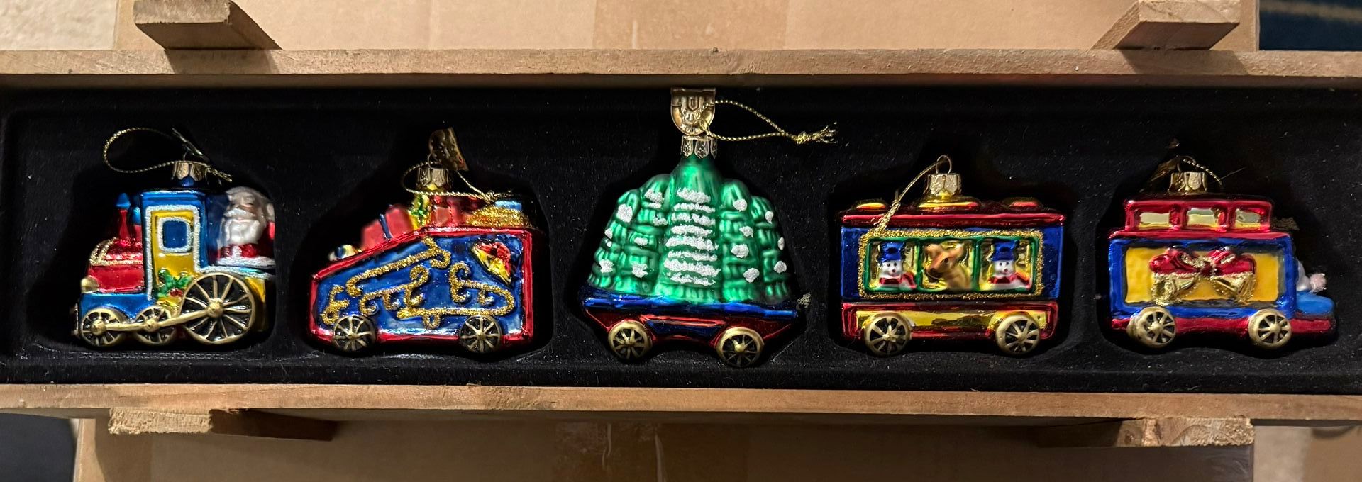 Thomasl Pacconi Classic 2004 Santa Train 