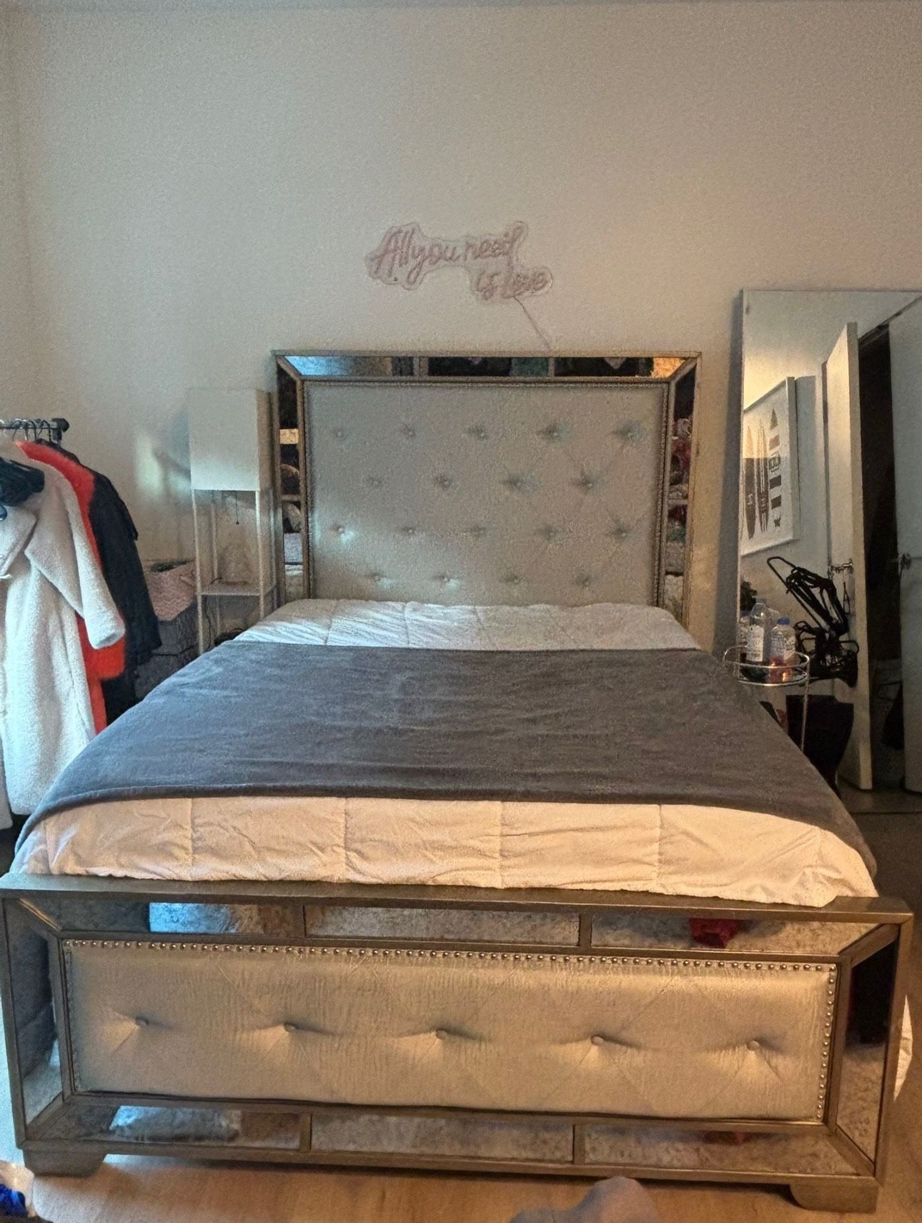 Z gallery queen bed frame