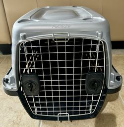Brand New Petmate Compass 28” Dog Kennel (Airline Approved)
