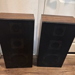 Magnavox MX9 26” Vintage Floor Speakers Pair Wood Cabinet Wired Home Audio