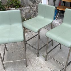 3 Stools 