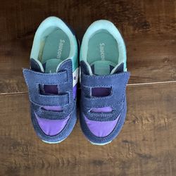 NWOT Size 8 Little Kids Jazz Hook & Loop Sneaker