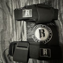 Wrist Wraps With Hooks