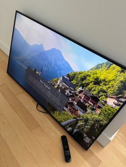 LG 50" 4K Smart TV (Model: 50UP8000PUR) - Great Condition!