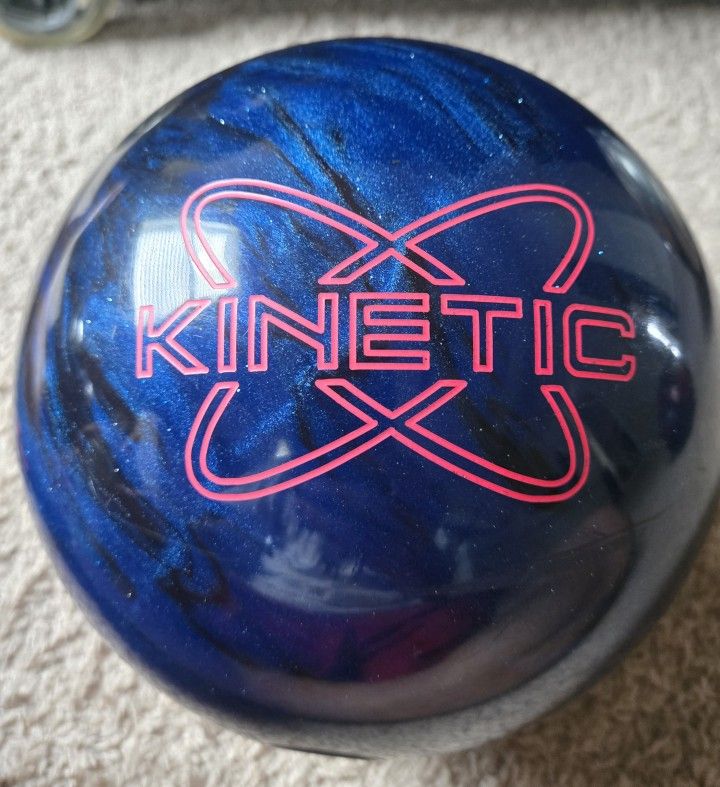 3 BOWLING BALLS