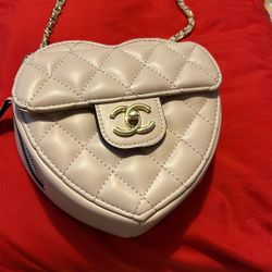 Desinger Heart Pocket Book 