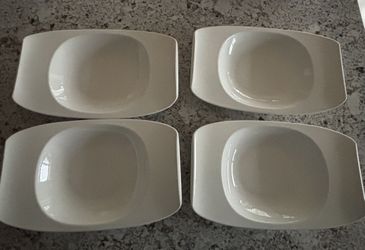 Villeroy & Boch Rim Pasta Bowl – 4pc Set (Discontinued Line)
