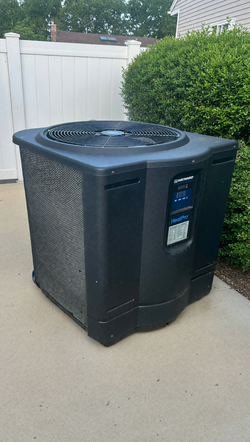 Hayward HP21405T Pool Heater – Practically New 140000 BTU 230V - Woodmere, NY