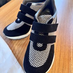 Sneex Size 9 Black & White High Heel Sneakers