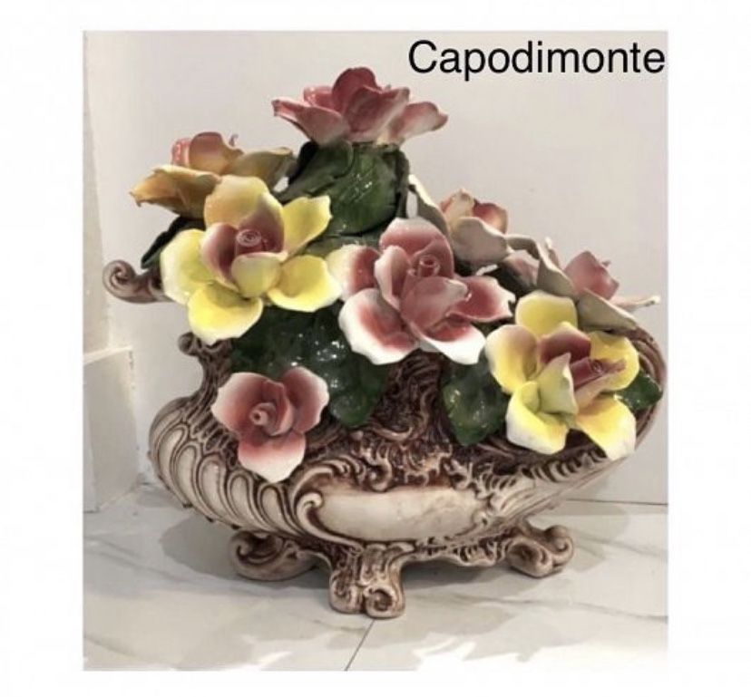 Large Floral Flower Porcelain Vintage Capodimonte Piece Roses Center Piece Made In Italy